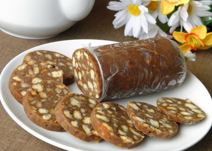 Шоколадная колбаса из печенья