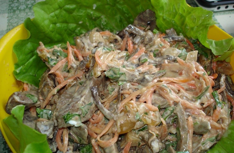 Салат «Жемчужина»: всего 4 ингредиента, но до чего же вкусно. Попробуй, он того стоит.